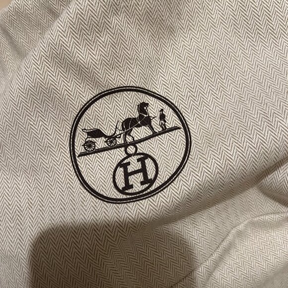 with brand new box, Authenticate Hermes riding helmet size 56 or 7 - Picture 10 of 11